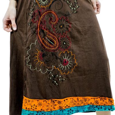 Długa haftowana spódnica w stylu etnicznym Bhamini Hutan